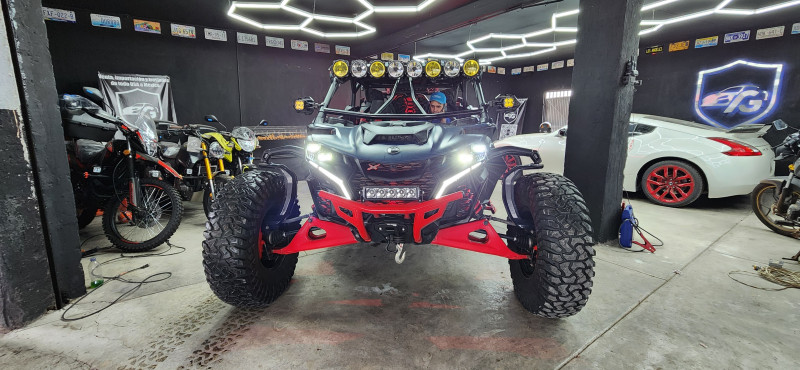 Can-Am Maverick R XRS Max