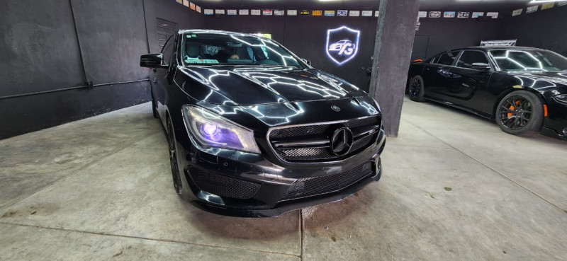 Mercedes Benz CLA-45 AMG
