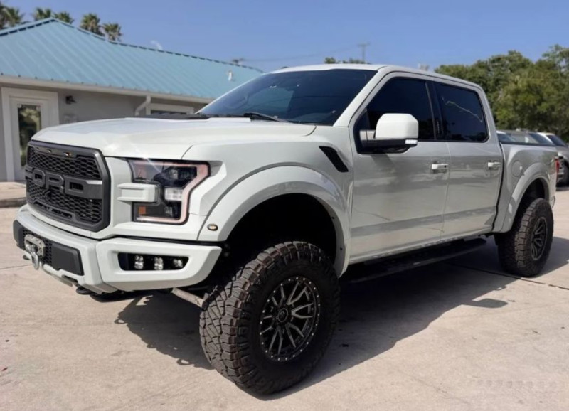 Ford Raptor SVT