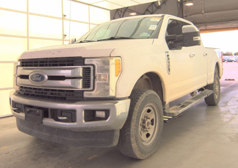 Ford F250 XLT Caja Corta 4x4 Gasolina