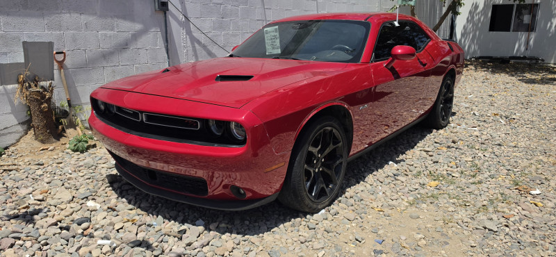 Dodge Challenger r/t