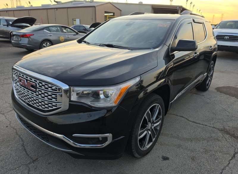 GMC Acadia DENALI