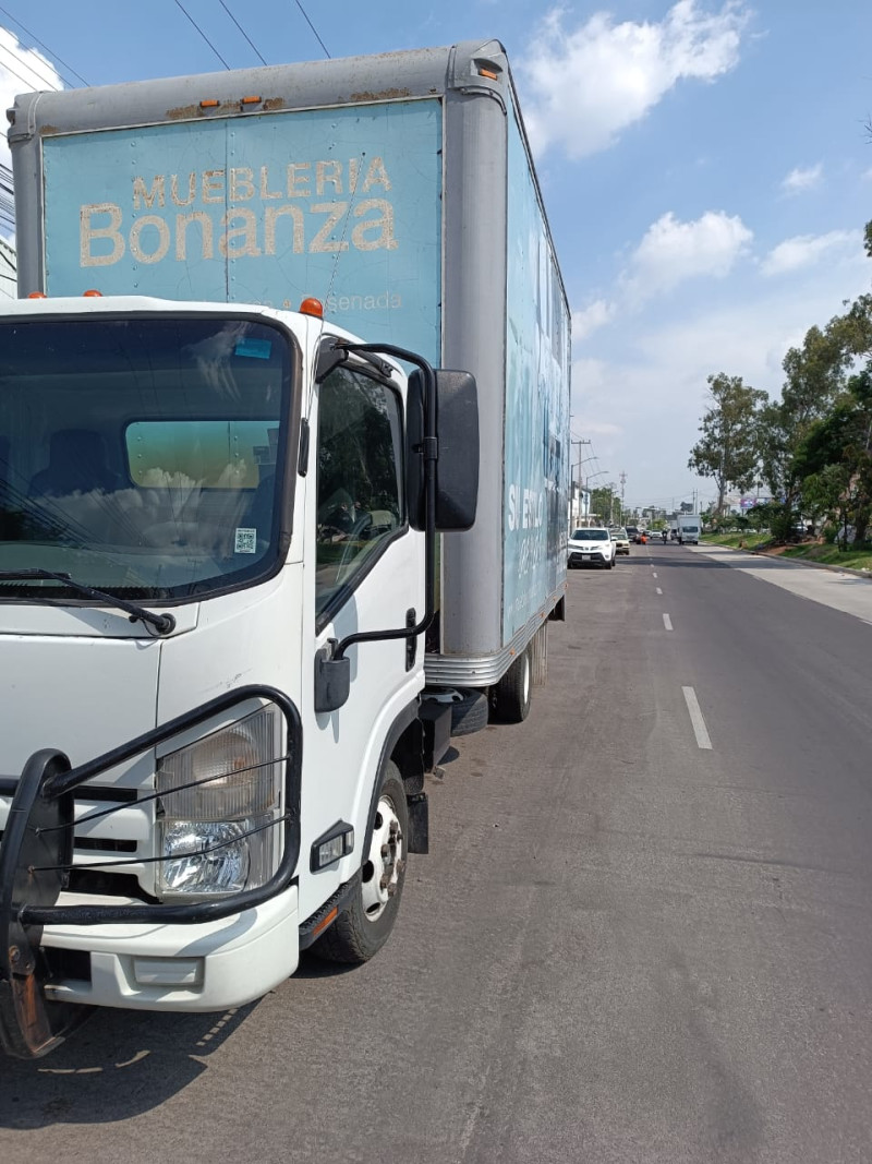 Isuzu Elf 400