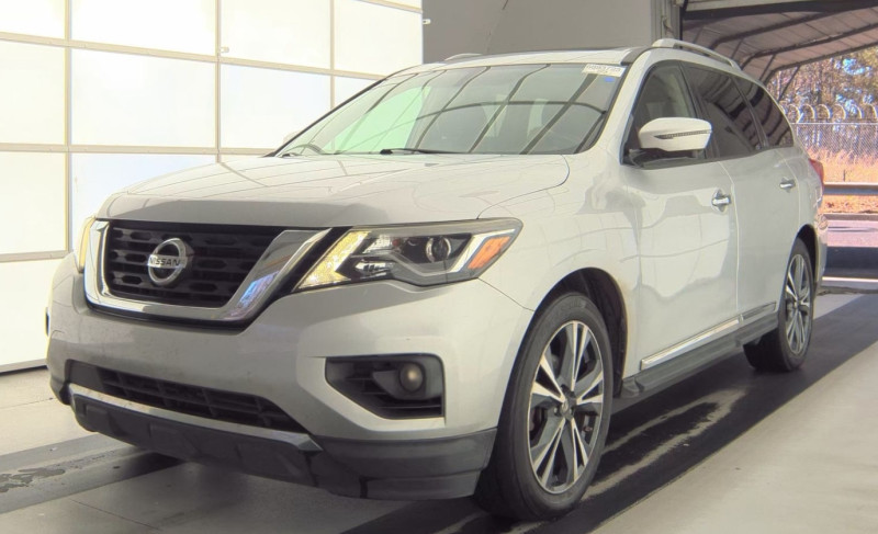 Nissan Pathfinder Platinum AWD