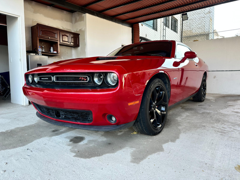 Dodge Challenger r/t