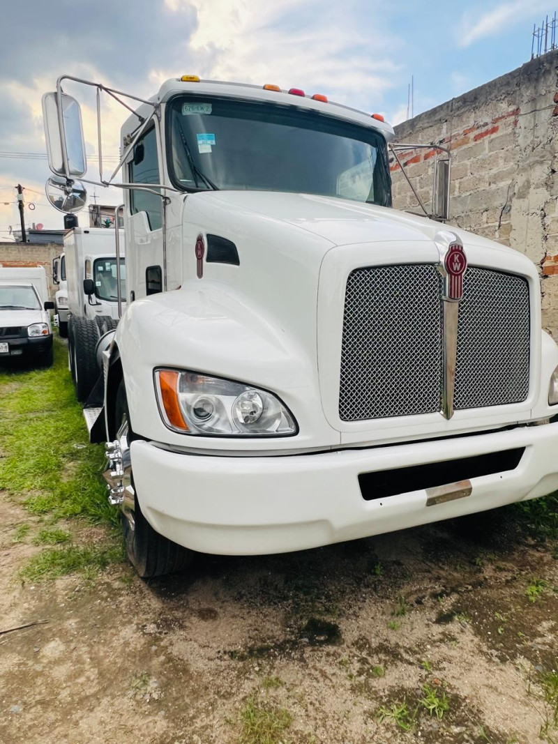 Kenworth T370